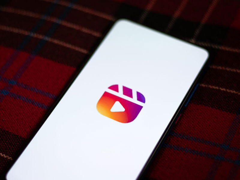 Why does my Reel say 0 views but has likes?